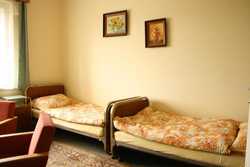 Bungalovy A Ubytovani Ratiborice- Zlic เชสกา สกาลิเซ ห้อง รูปภาพ